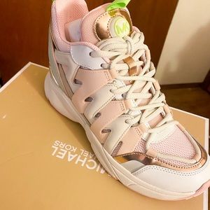 Authentic Michael kors sneaks brand new
